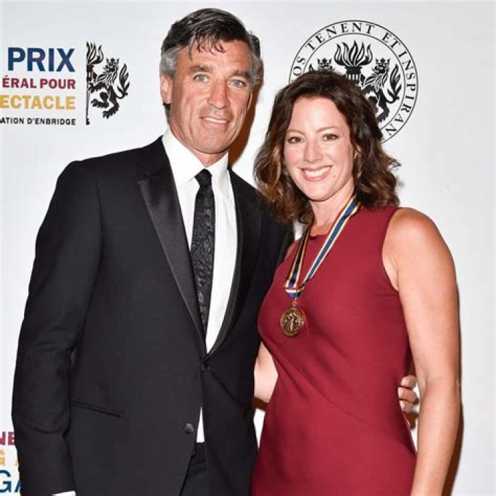 Who is Sarah McLachlan Dating – Sarah McLachlan's Boyfriend & Exes